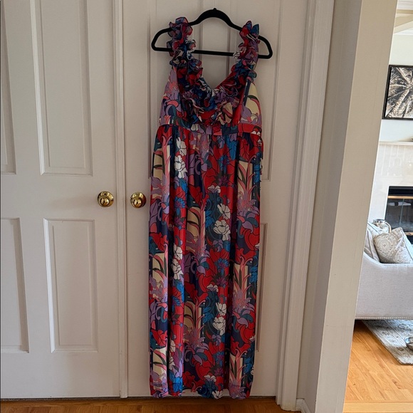Tuckernuck Climbing Cosmos Priscilla Maxi Dress - Picture 4 of 8